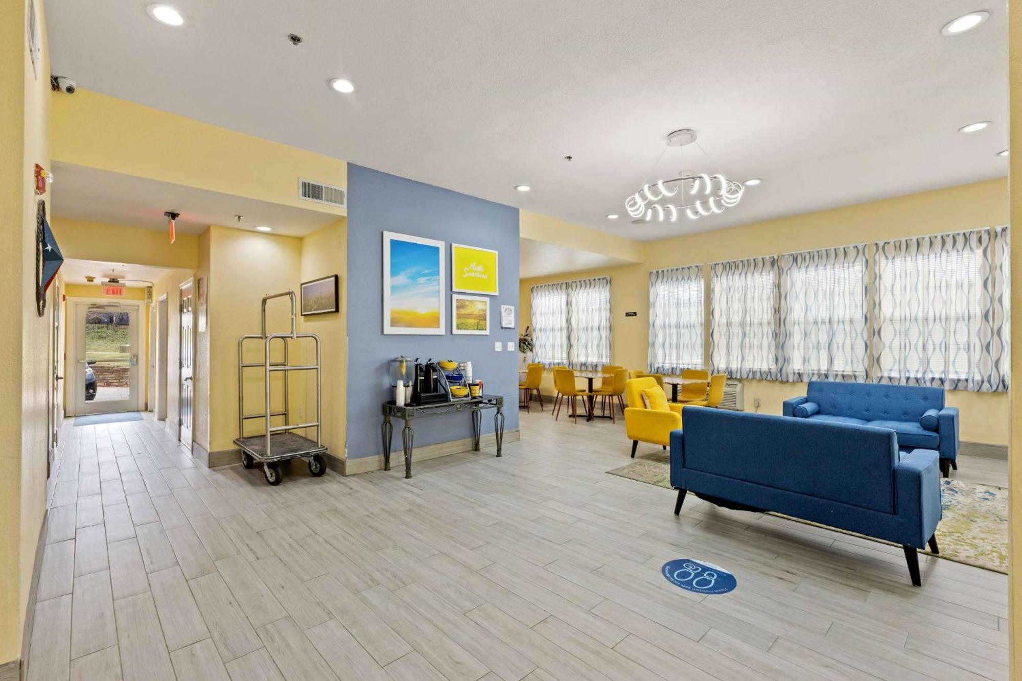 Days Inn & Suites By Wyndham Dfw Airport South-Euless Exteriér fotografie
