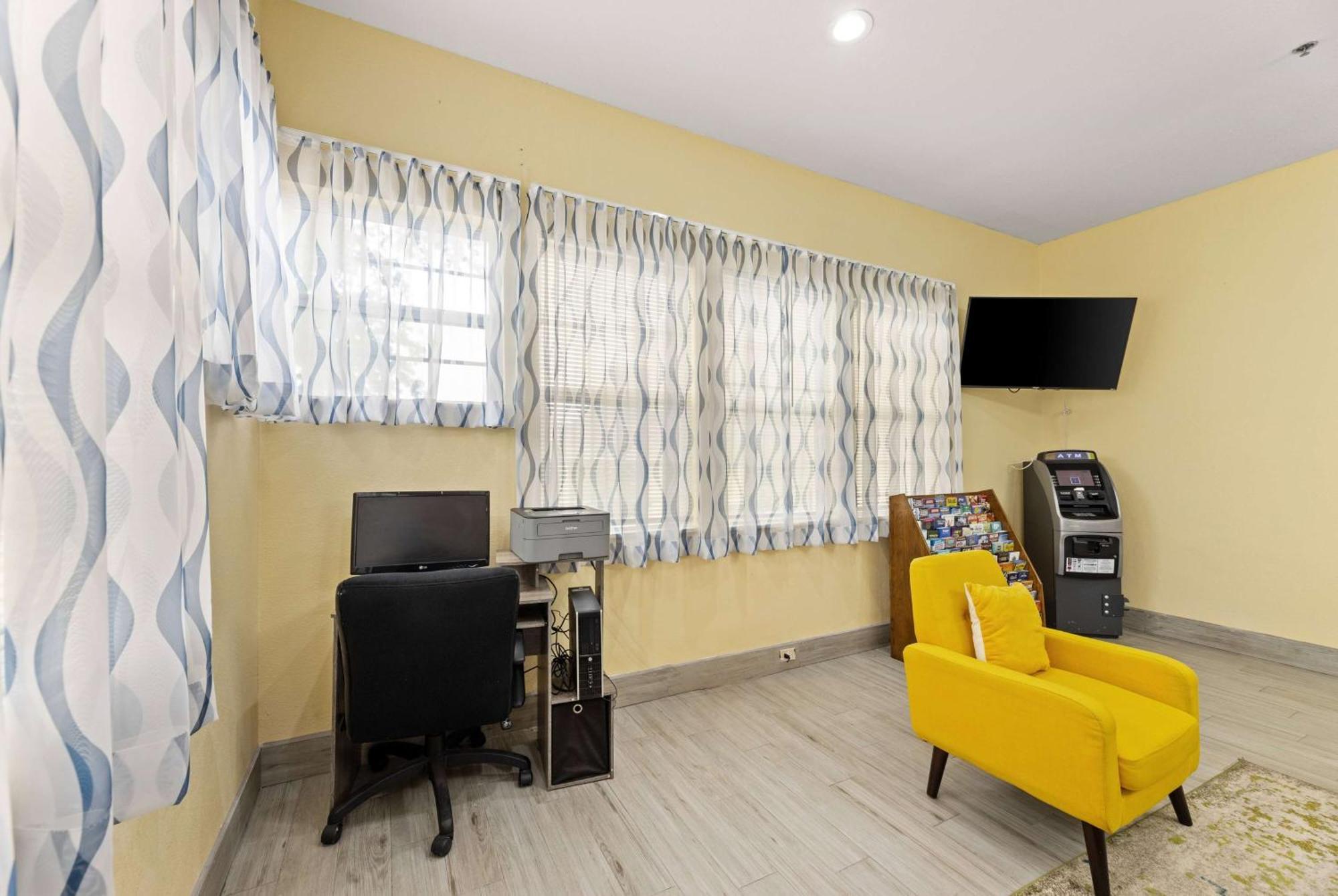 Days Inn & Suites By Wyndham Dfw Airport South-Euless Exteriér fotografie