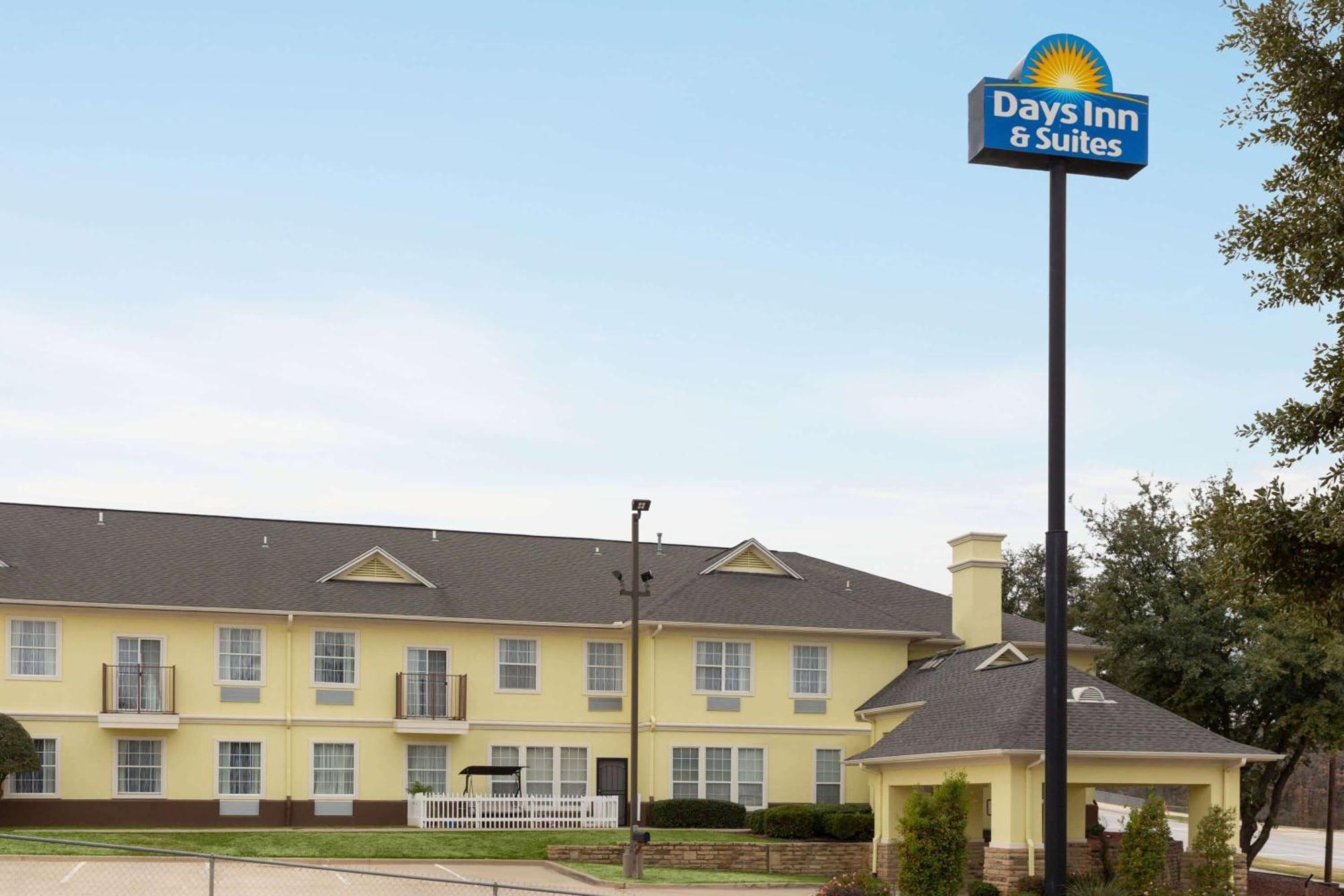 Days Inn & Suites By Wyndham Dfw Airport South-Euless Exteriér fotografie