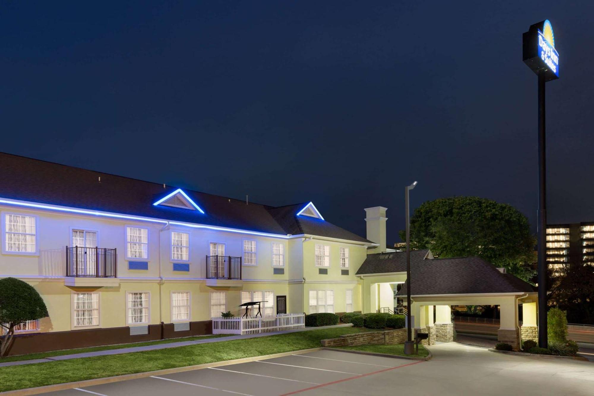 Days Inn & Suites By Wyndham Dfw Airport South-Euless Exteriér fotografie
